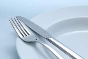 Non buttare le vecchie forchette in argento: prendono valore anno dopo anno